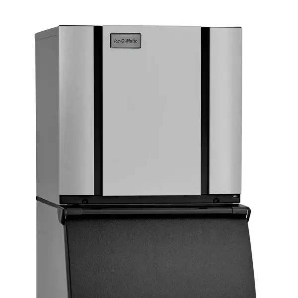 ICE-O-Matic CIM0320FW 22.25" Full-Dice Ice Maker, Cube-Style - 300-400 lb/24 Hr Ice Production, Water-Cooled