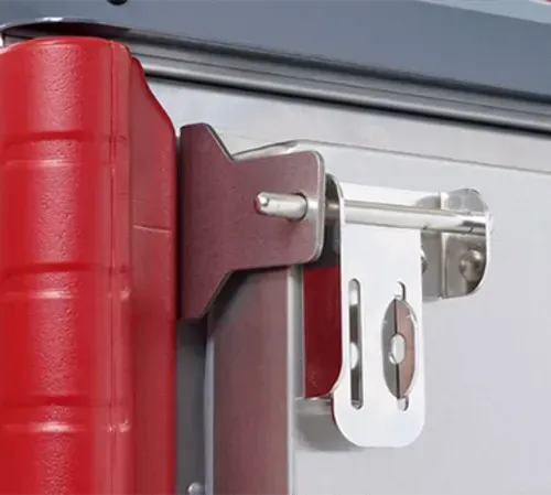 Metro C54-TRVL Lockable Travel Latch / Hasp (one required per